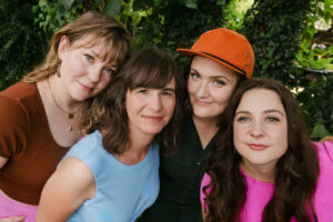 Della Mae by Laura Scheinder